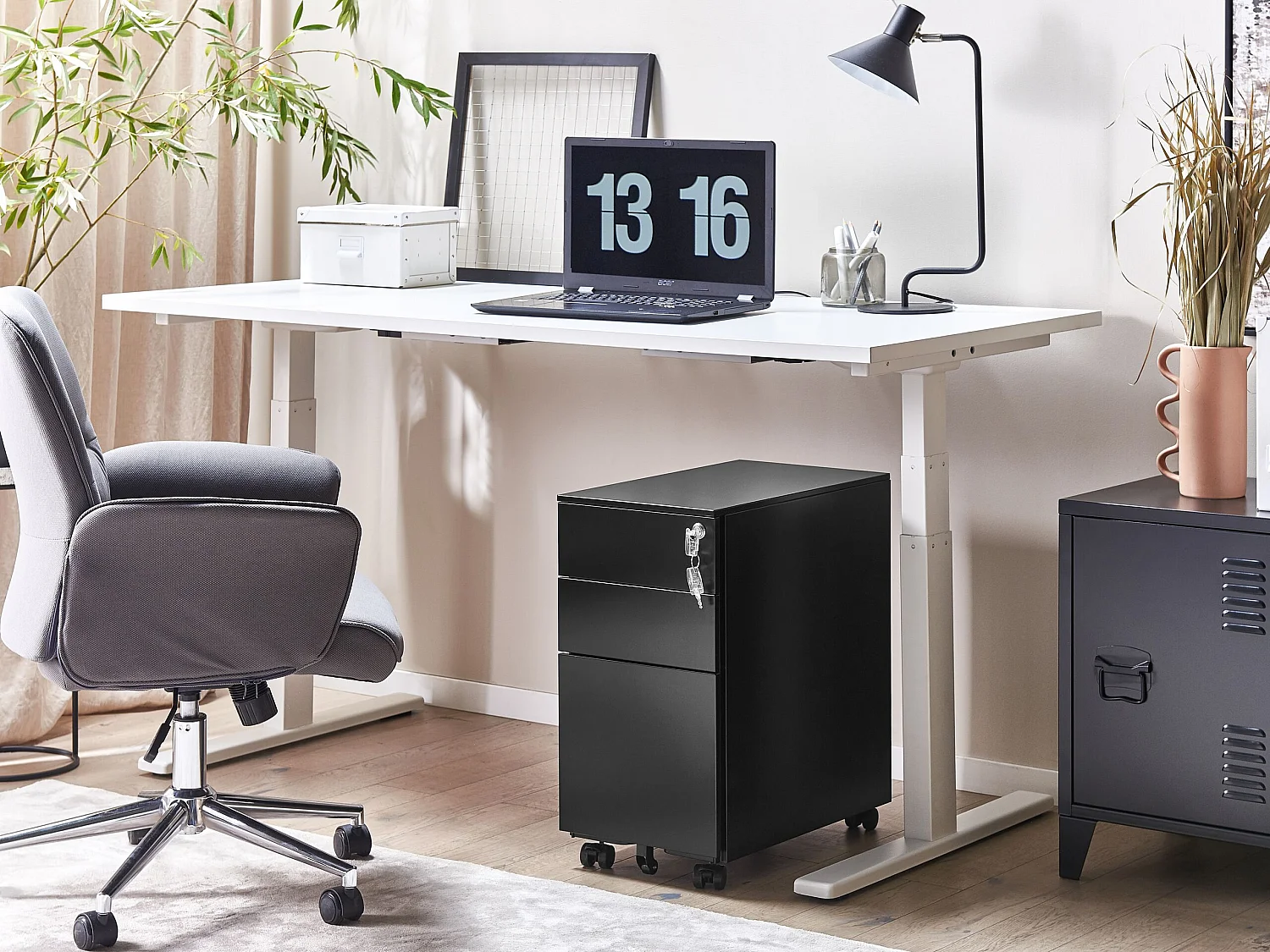 Aktenschrank aus hochwertigem Metall 3 Schubladen schwarz Bolsena