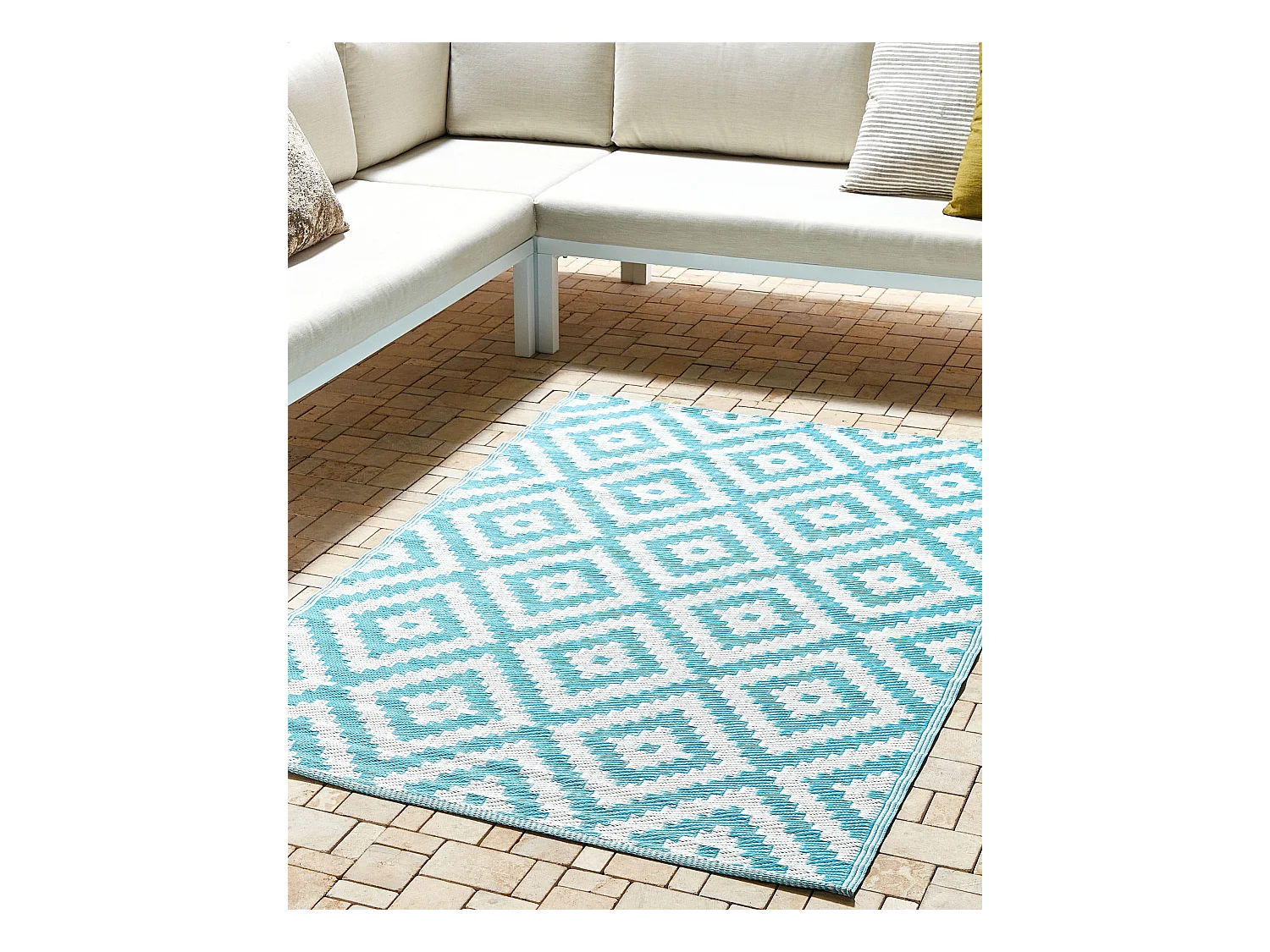 Rechteckiger Outdoor-Teppich mit geometrischem Muster in Blau 120x180 cm Hapur
