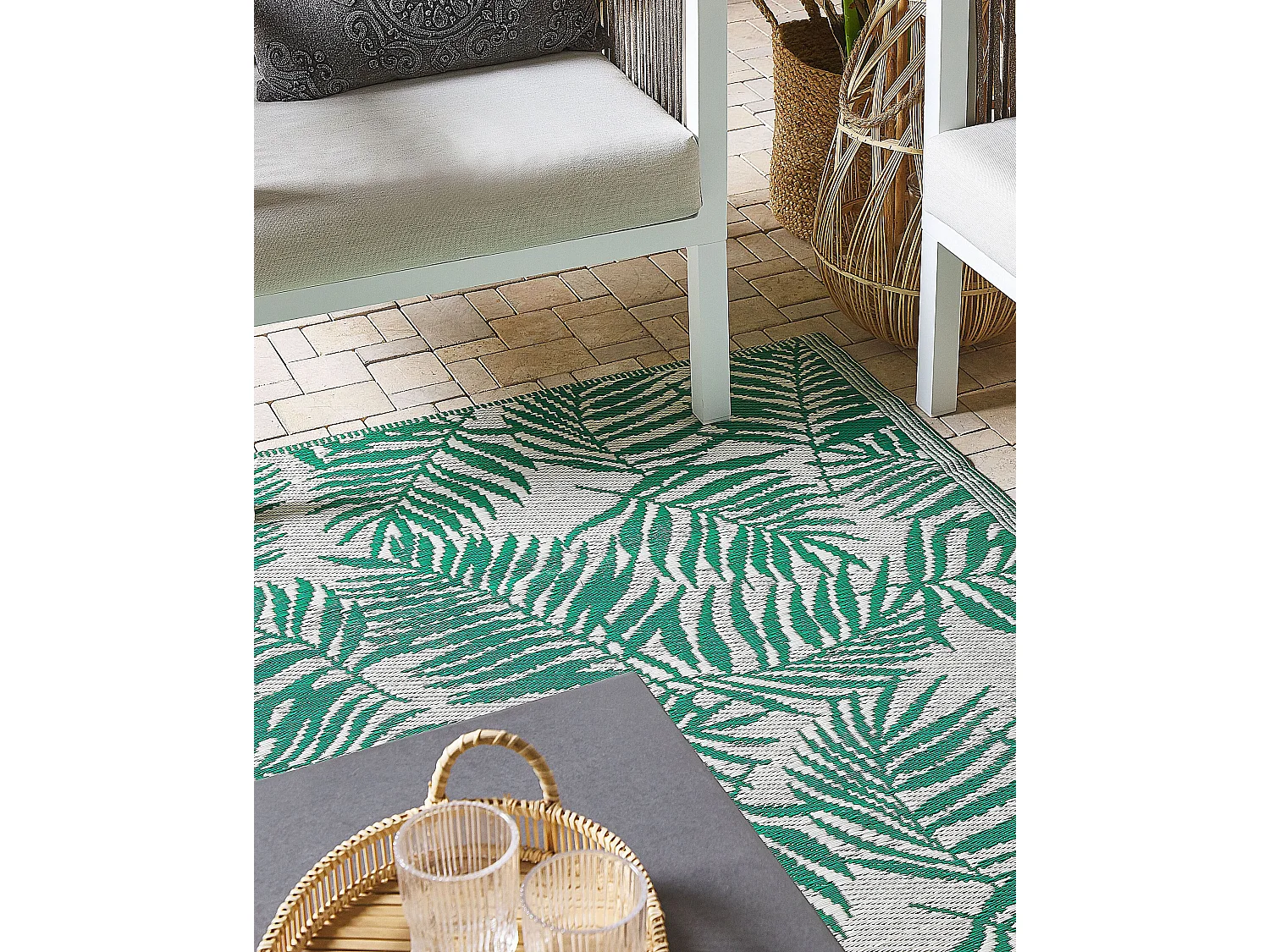 Tapis extérieur vert émeraude au motif feuilles de palmier 120 x 180 cm KOTA