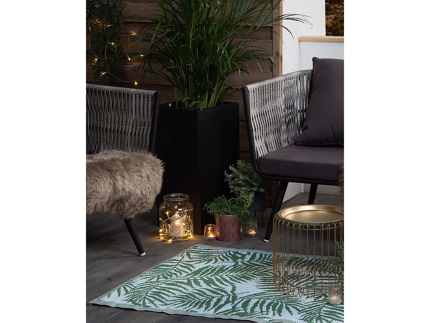 Outdoor Teppich dunkelgrün 90x150 cm Bodenschutzmatte Kunststoffmatte Kota