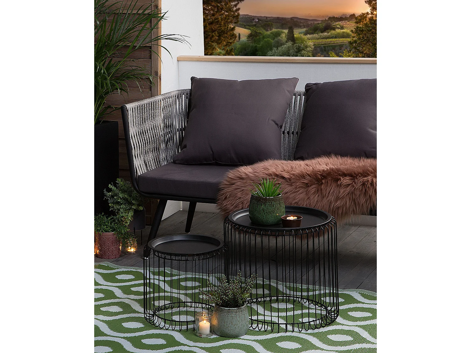 Outdoor Teppich grün 120x180 cm Bodenschutzmatte Kunststoffmatte Pune