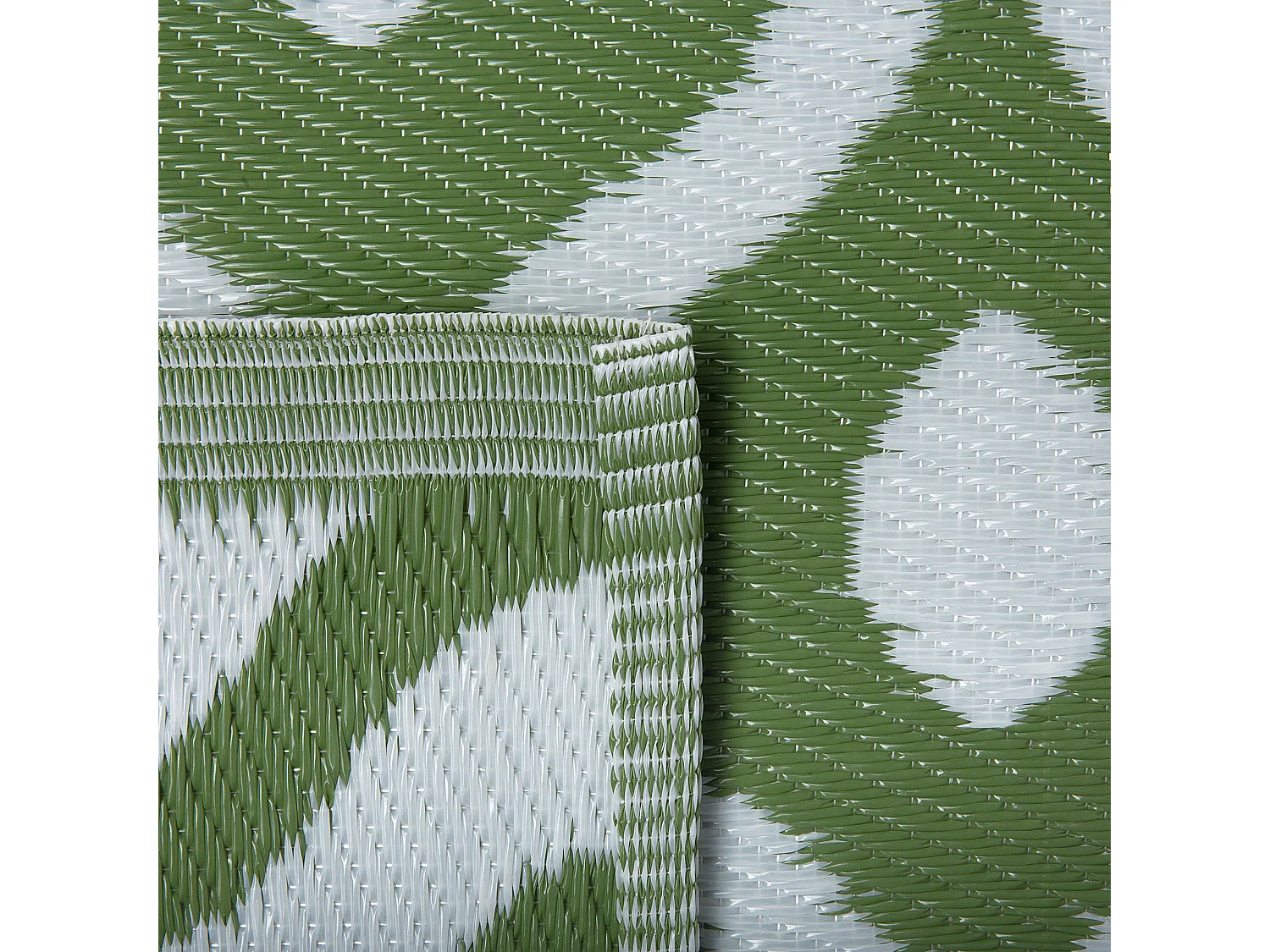 Outdoor Teppich grün 120x180 cm Bodenschutzmatte Kunststoffmatte Pune