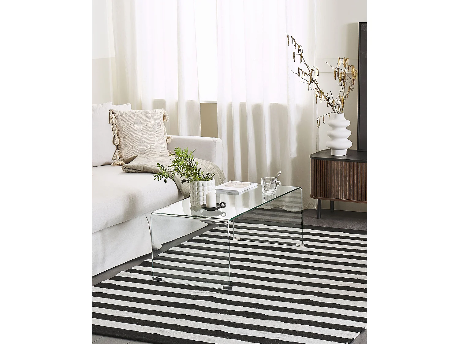 Tappeto da esterno bianco-nero 140 x 200 cm TAVAS