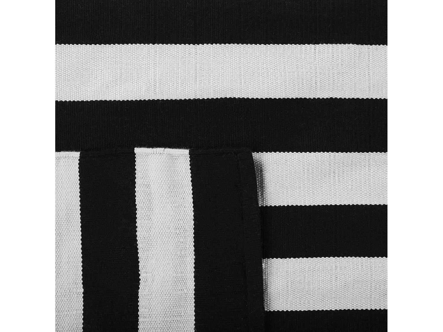 Tapete de exterior TAVAS 140 x 200 cm Preto/Branco