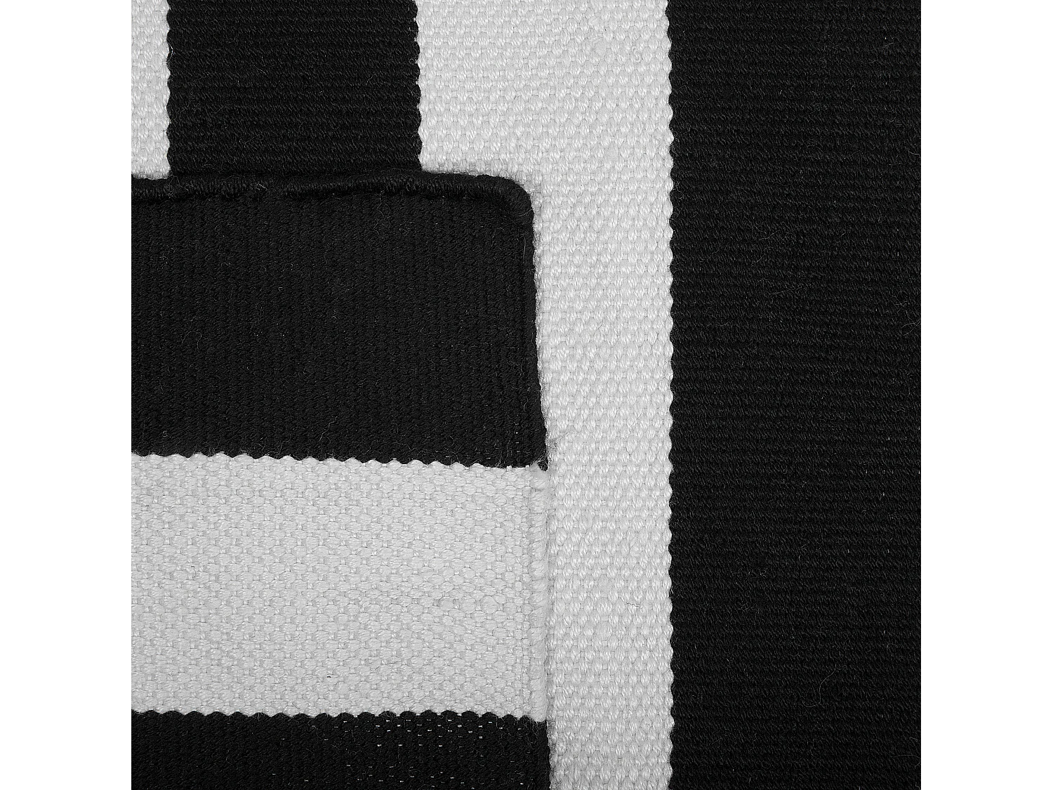 Outdoorteppich TAVAS 160 x 230 cm Schwarz / Weiss