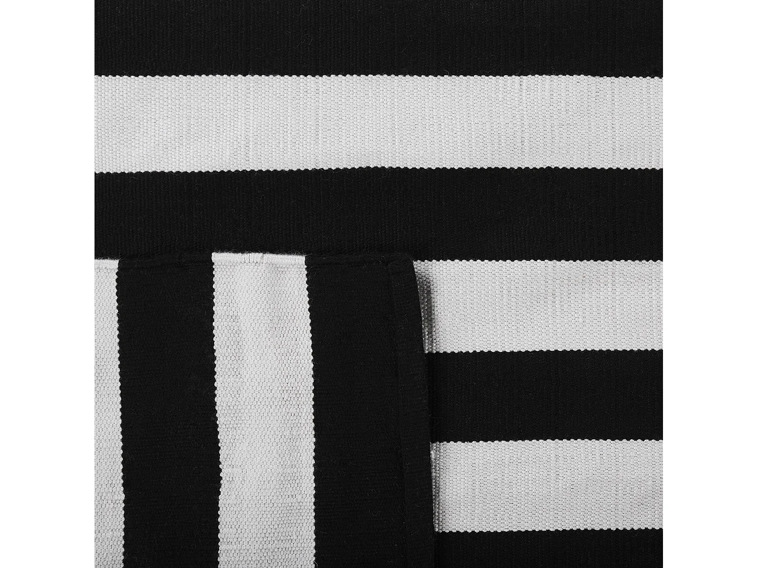 Tapis d'extérieur TAVAS 80 x 150 cm Noir/blanc