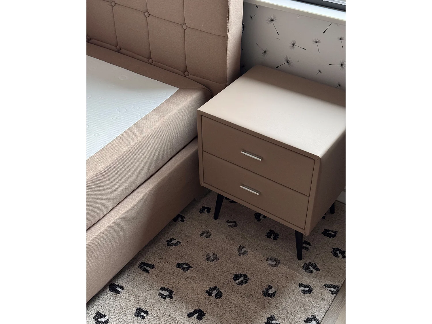 Nachttisch mit 2 Schubladen ESSONNE Kunstleder Beige