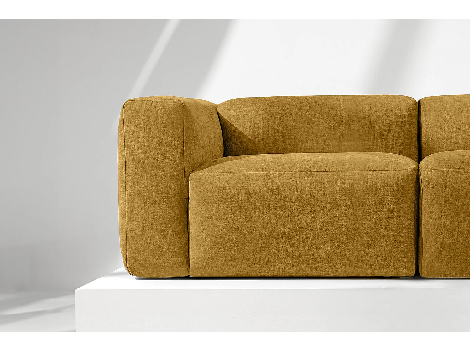 Canapé 2,5 places avec assise extrêmement moelleuse et confortable - jaune - BUFFO