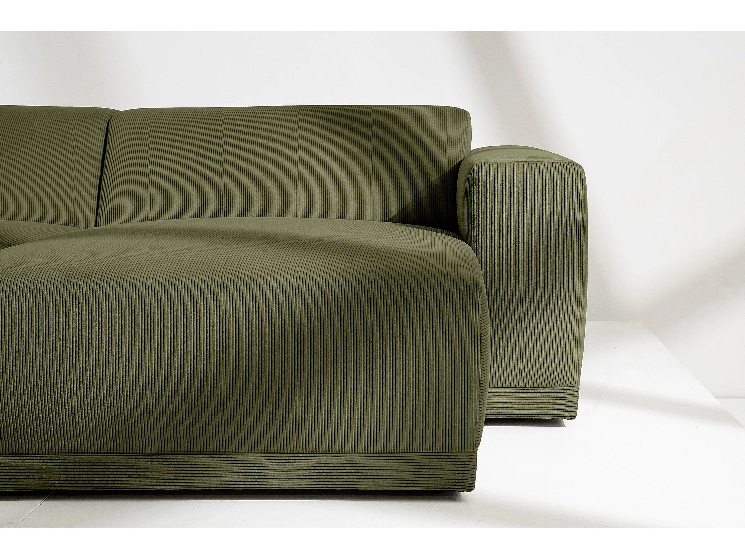 Ecksofa Rechts in moderner Optik mit hochwertigem Kaltschaum  - Grün - MUDI