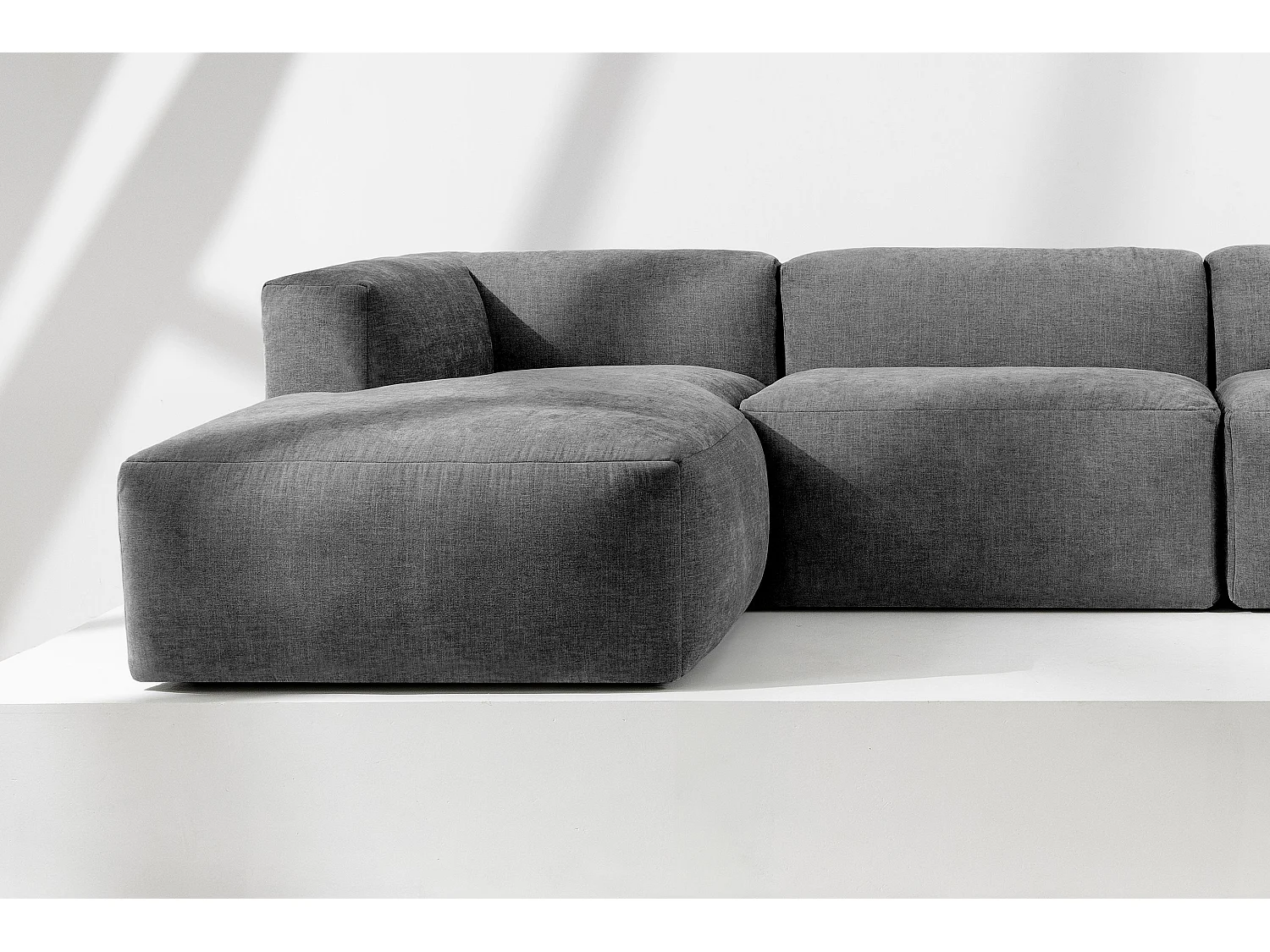 7/8 Sitzer Panorama-Ecksofa mit extrem weicher und bequemer Sitz - grau - BUFFO