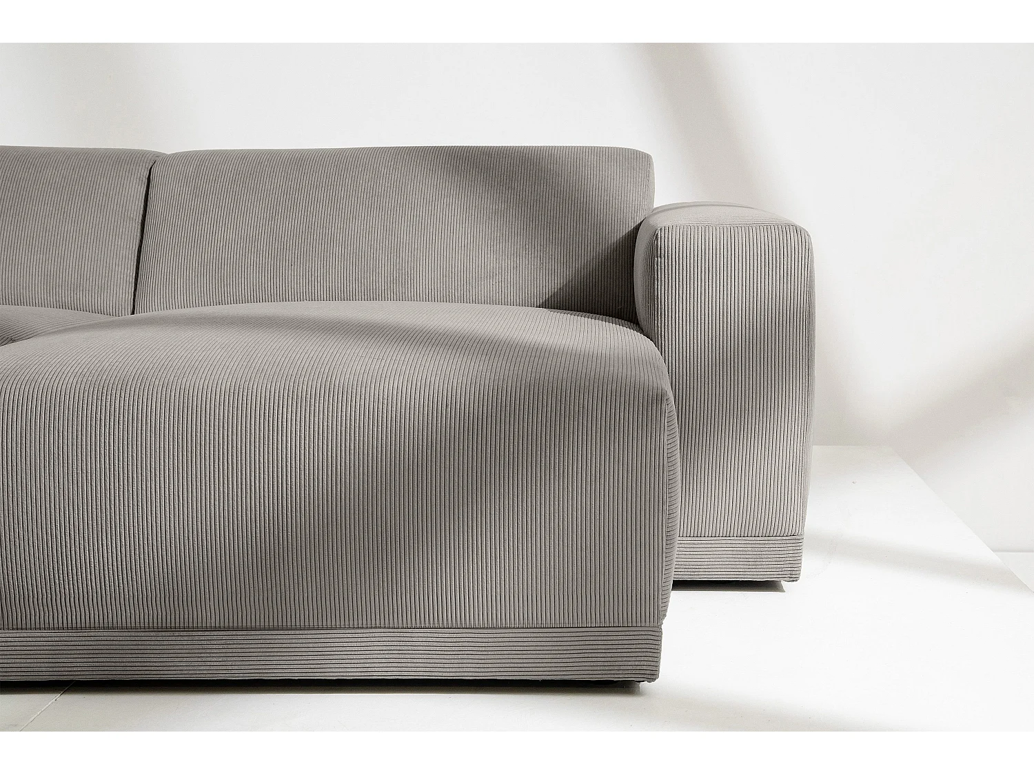 Ecksofa Rechts in moderner Optik mit hochwertigem Kaltschaum  - grau - MUDI