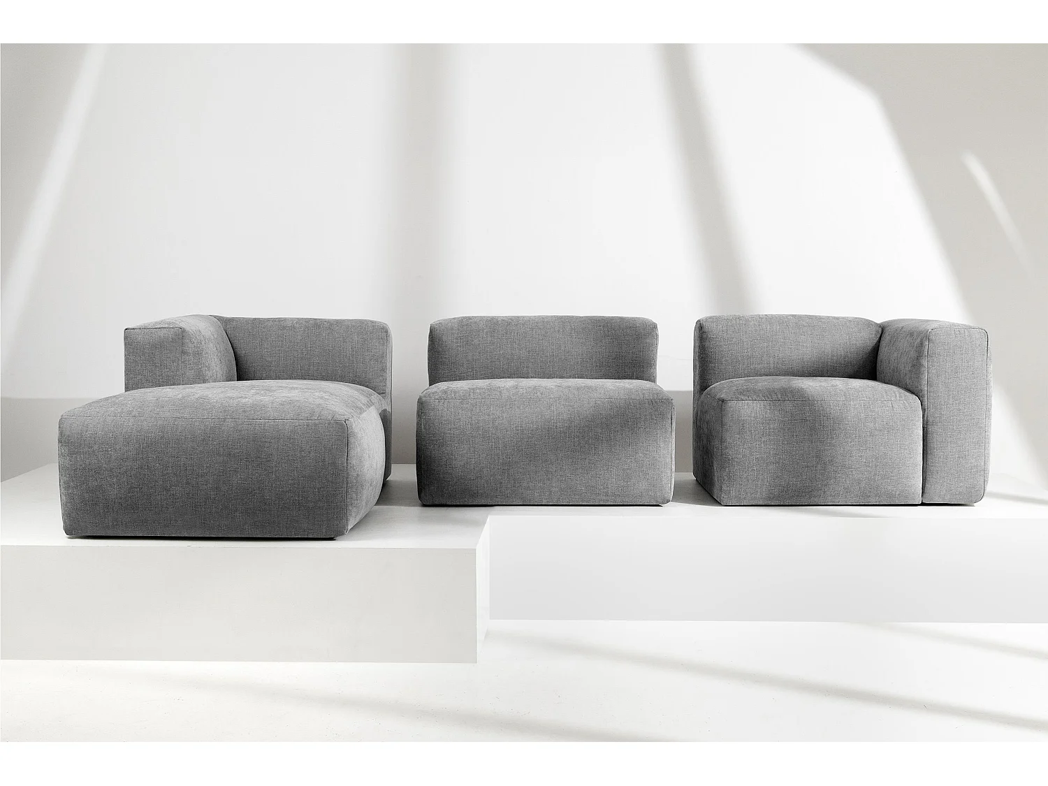 Canapé d'angle gauche avec assise extrêmement moelleuse et confortable - gris clair - BUFFO