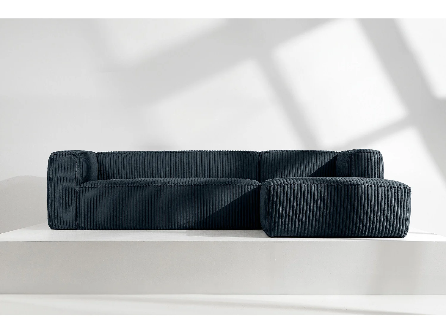 Modernes Ecksofa Rechts aus breitem Cordstoff - marineblau - FEROX