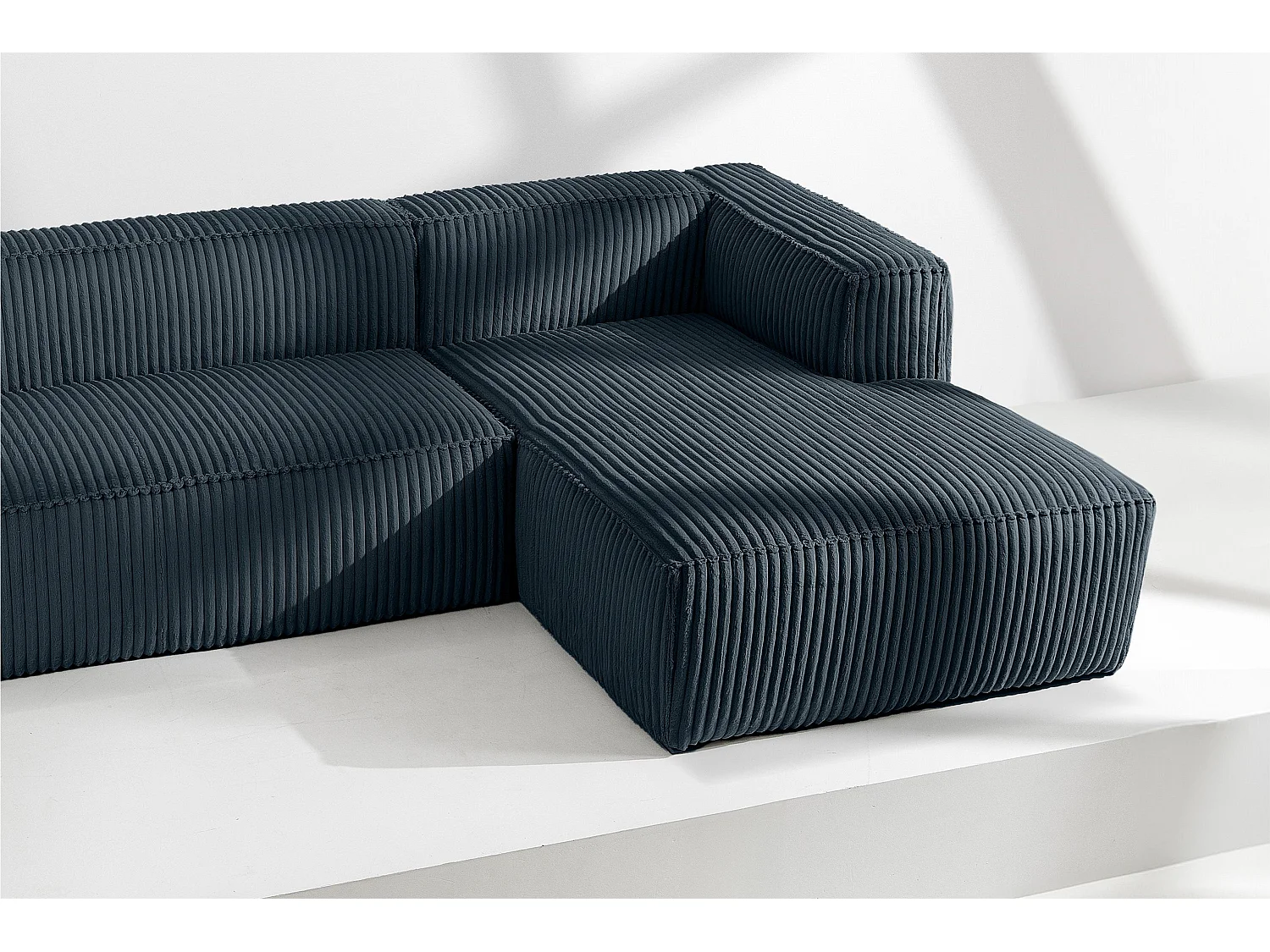 Modernes Ecksofa Rechts aus breitem Cordstoff - marineblau - FEROX