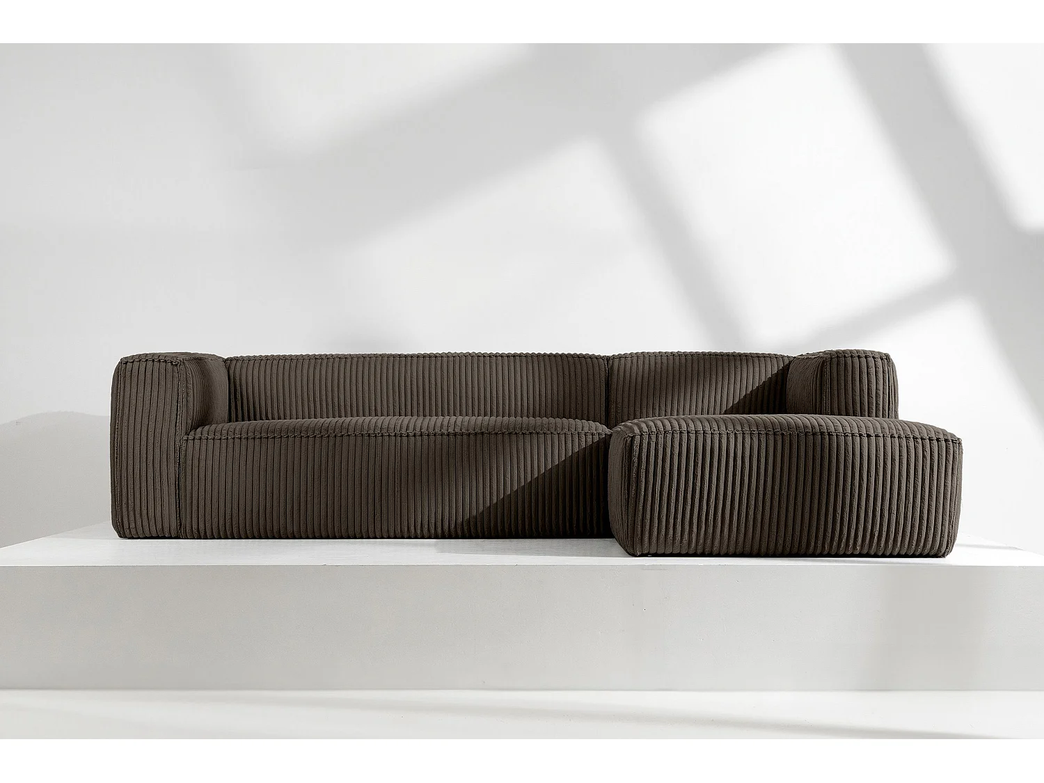 Modernes Ecksofa Rechts aus breitem Cordstoff - braun - FEROX