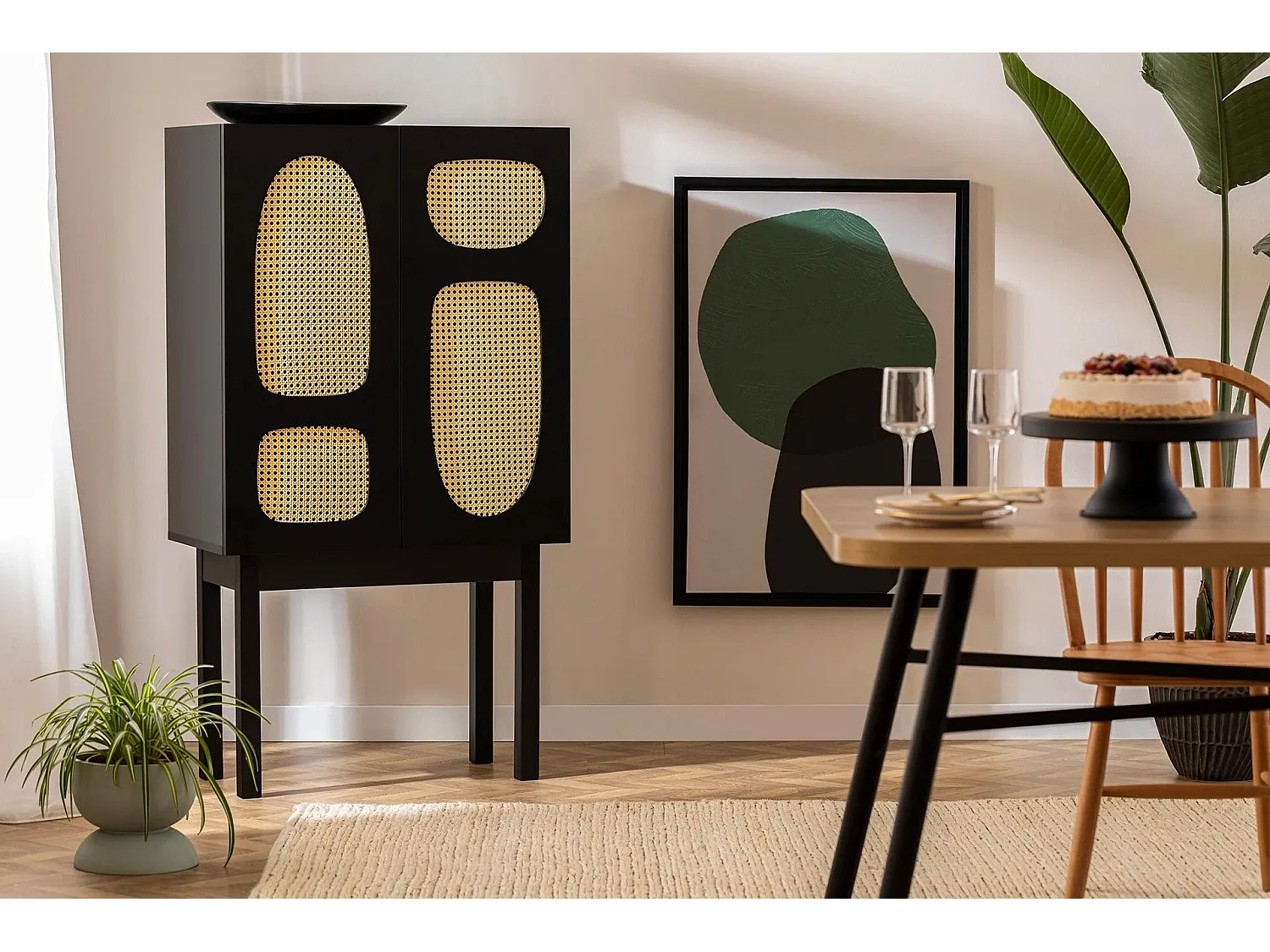 Aparador – 135 cm altura – 75 cm largura – Preto – Aglomerado