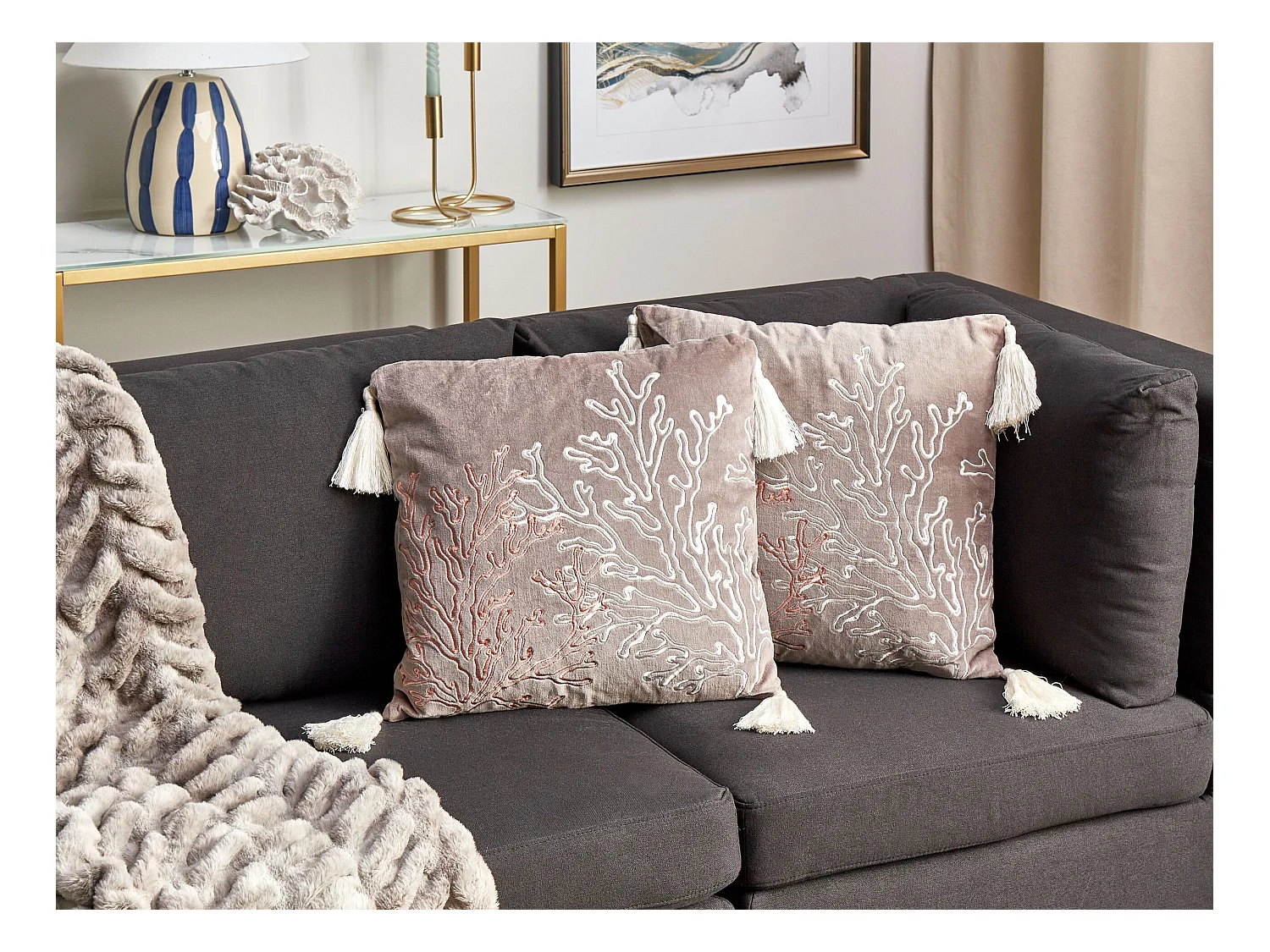 Dekokissen 2er Set mit Füllung Samt beige taupe 45x45 cm Korallenmotiv Mazzaella