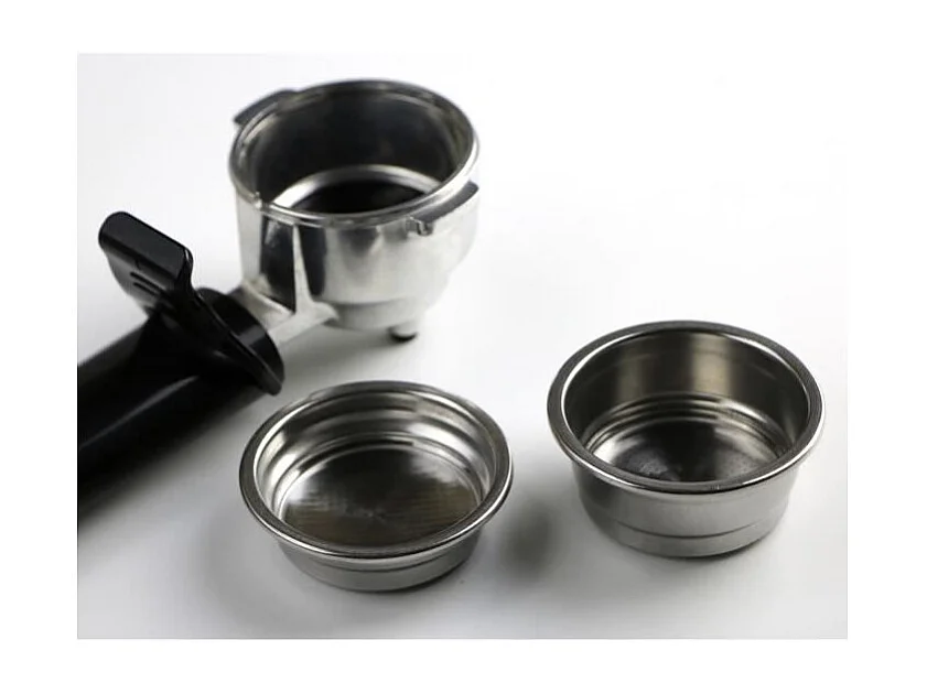 Beko Machine à expresso 15 bars noir - CEP5152B