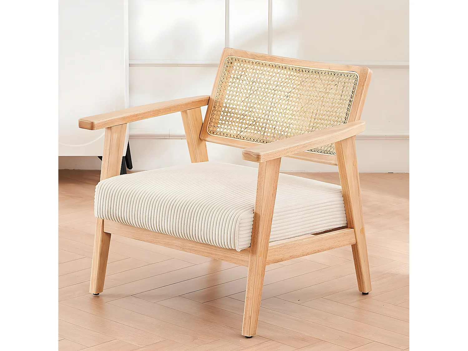 Fauteuil en velours côtelé beige et cannage naturel - Tim