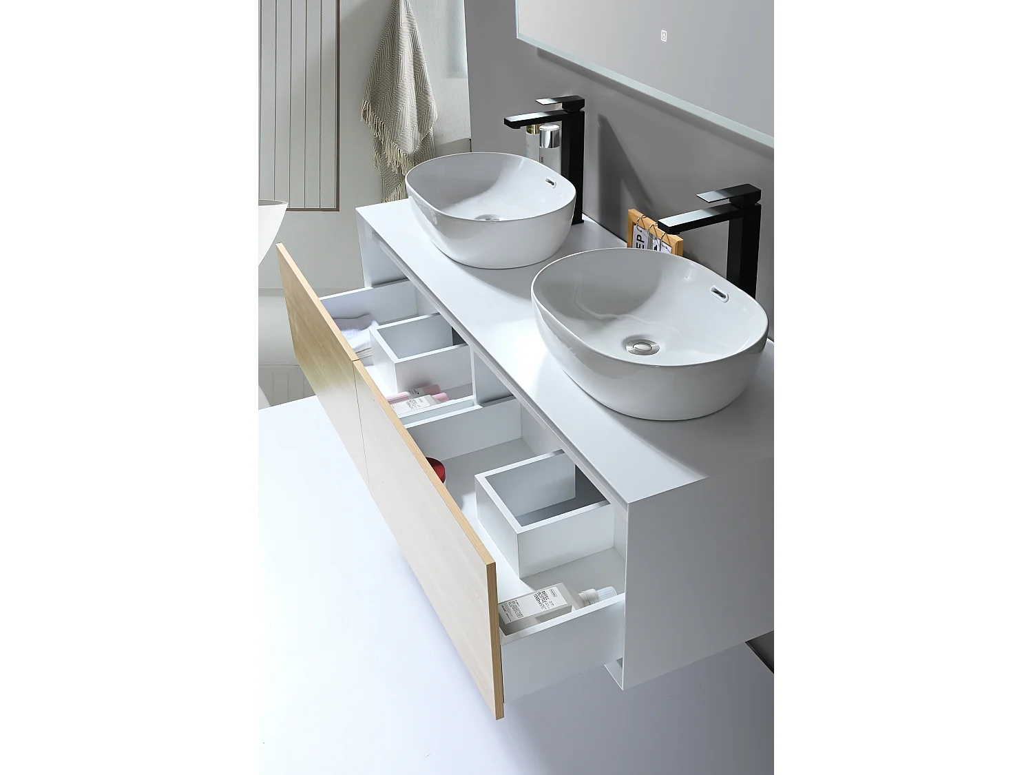 LuxuryBain- Meuble de salle de bain double vasque 140cm blanc et bois avec miroir LED à intensité variable LB-5072
