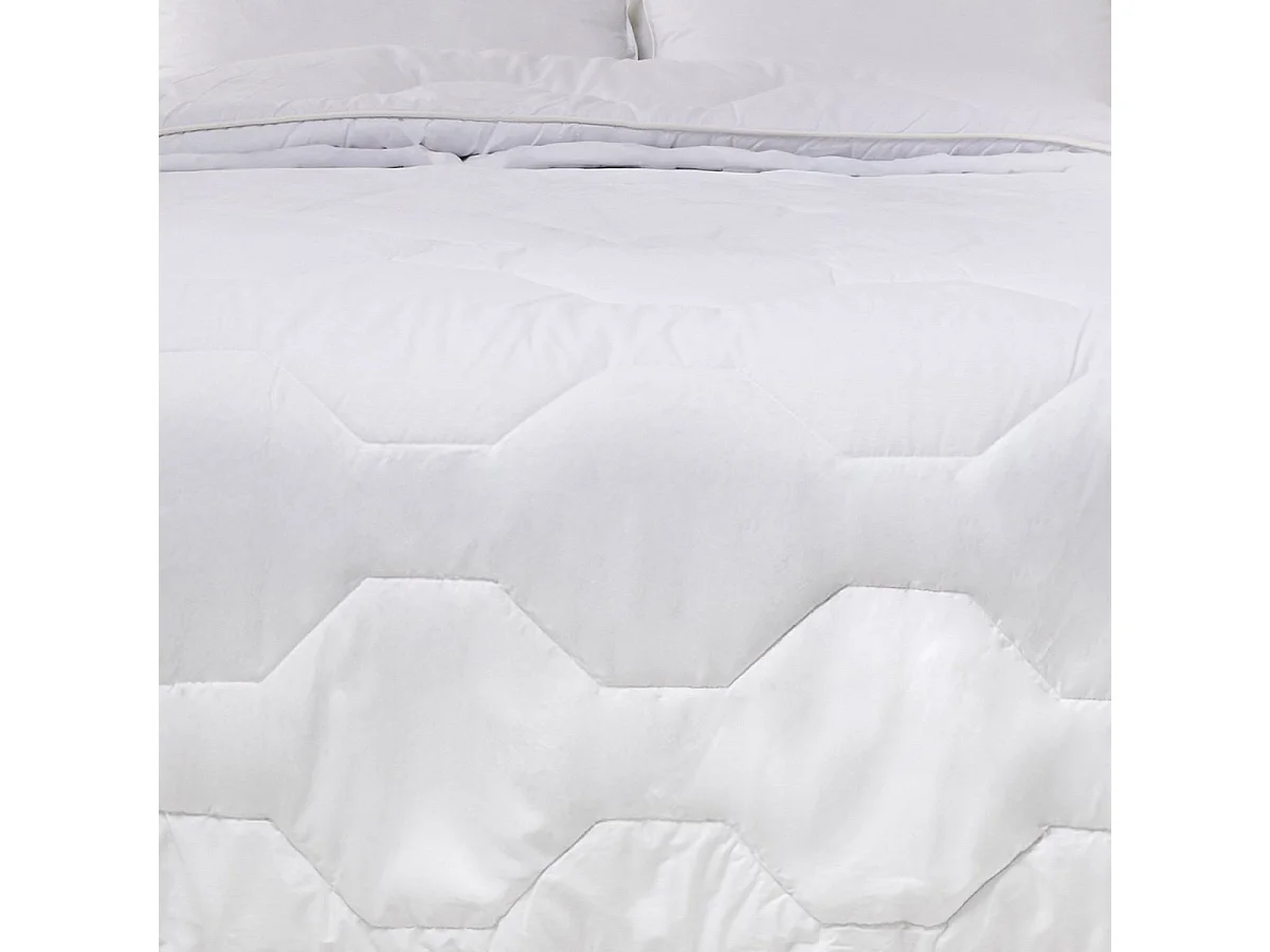 Couette Hôtel 500g/m2 - Très Chaude - 200x200cm