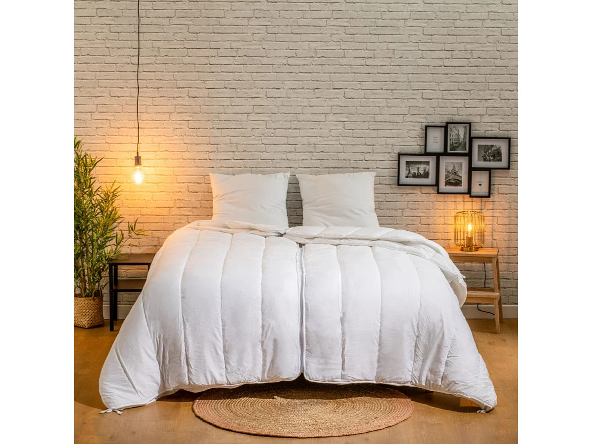 Couette chaude Adaptable pour 2 - Spécial couples 240x260cm