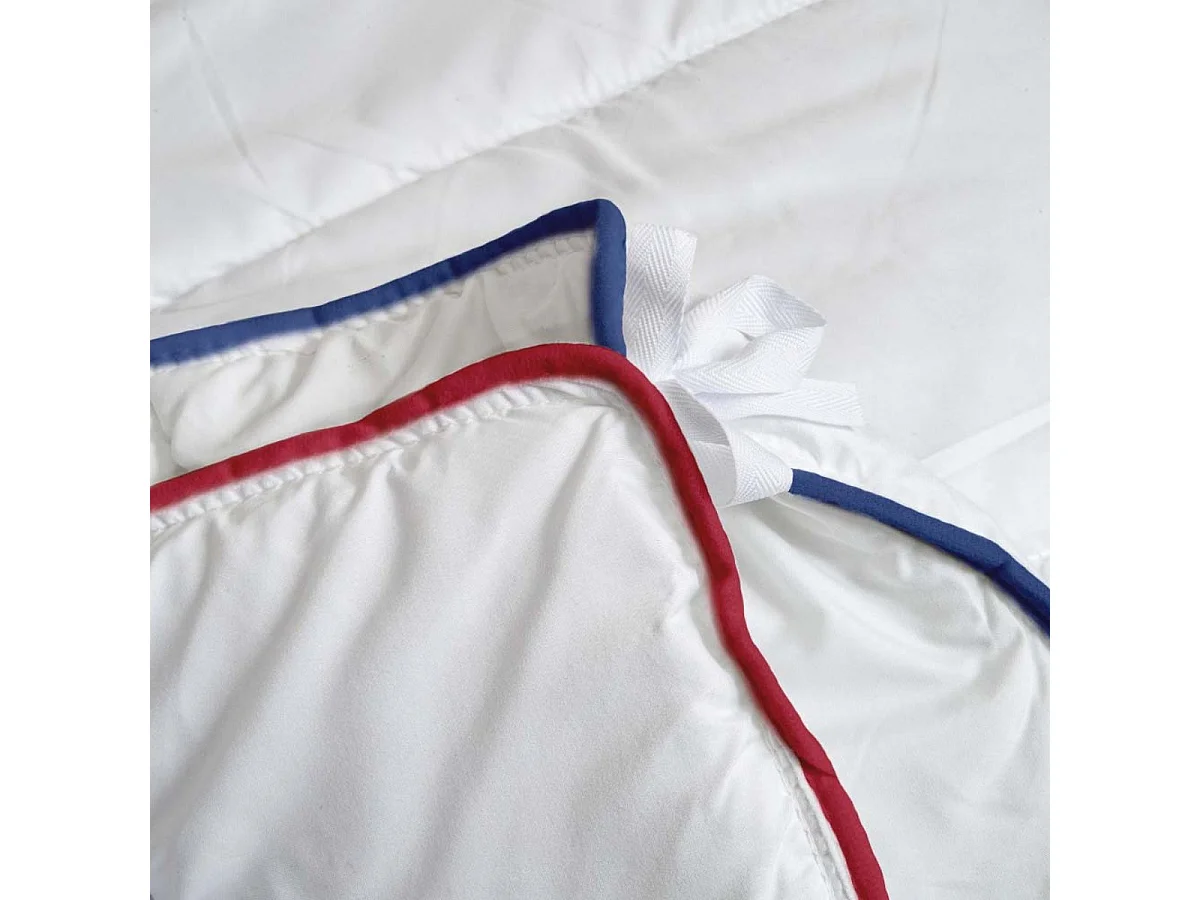 Couette 4 saisons Anti-acariens - 3 couettes en 1 - 240x260cm