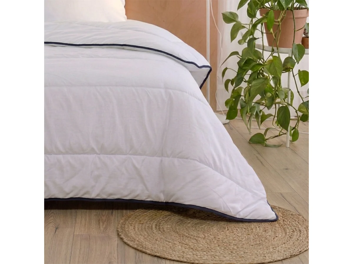 Couette Temperée 300g/m2 - 240x260cm