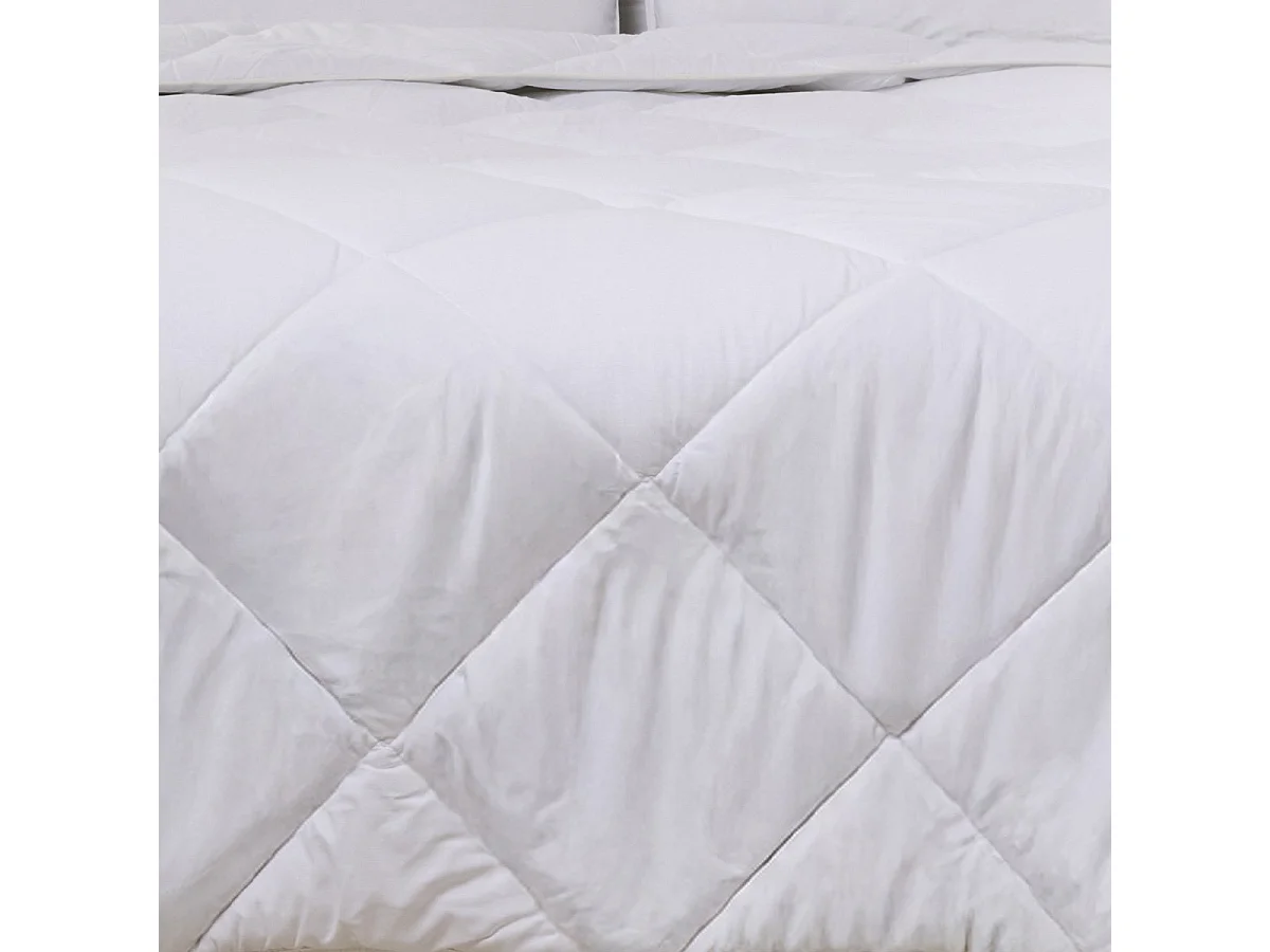 Couette Chaude Lavable à 95° 140x200cm