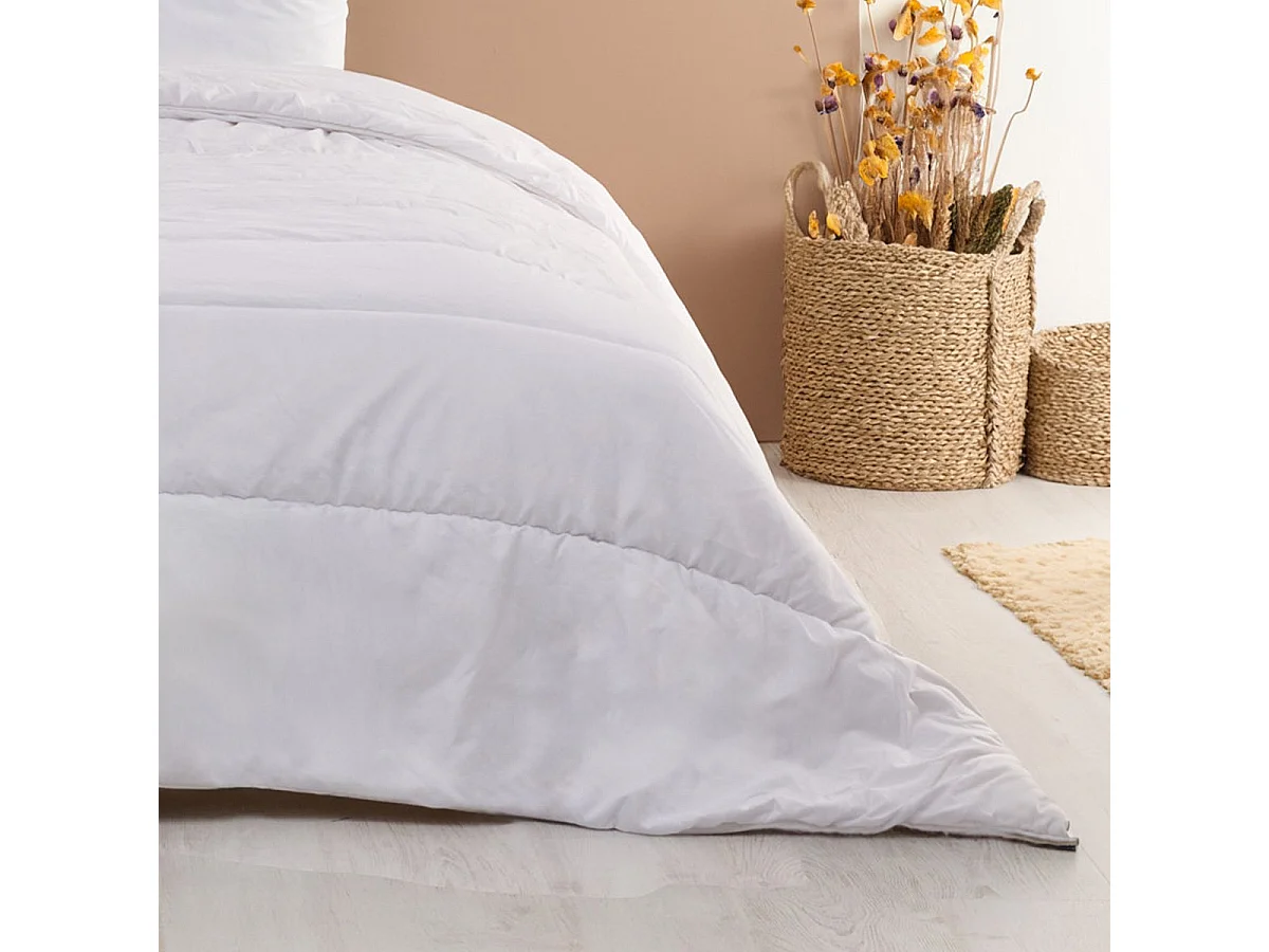 Couette Ultra Légère 150g/m2 - 240x260cm