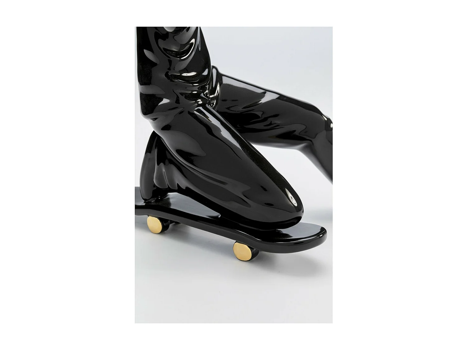 Deko Figur Skating Astronaut Schwarz 21cm