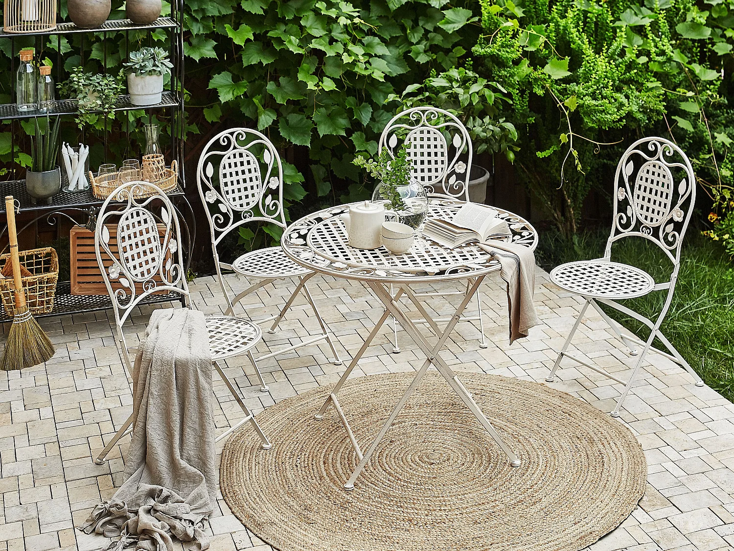 Gartenmöbel Set 4-Sitzer BIVIO klappbar Metall Cremeweiss