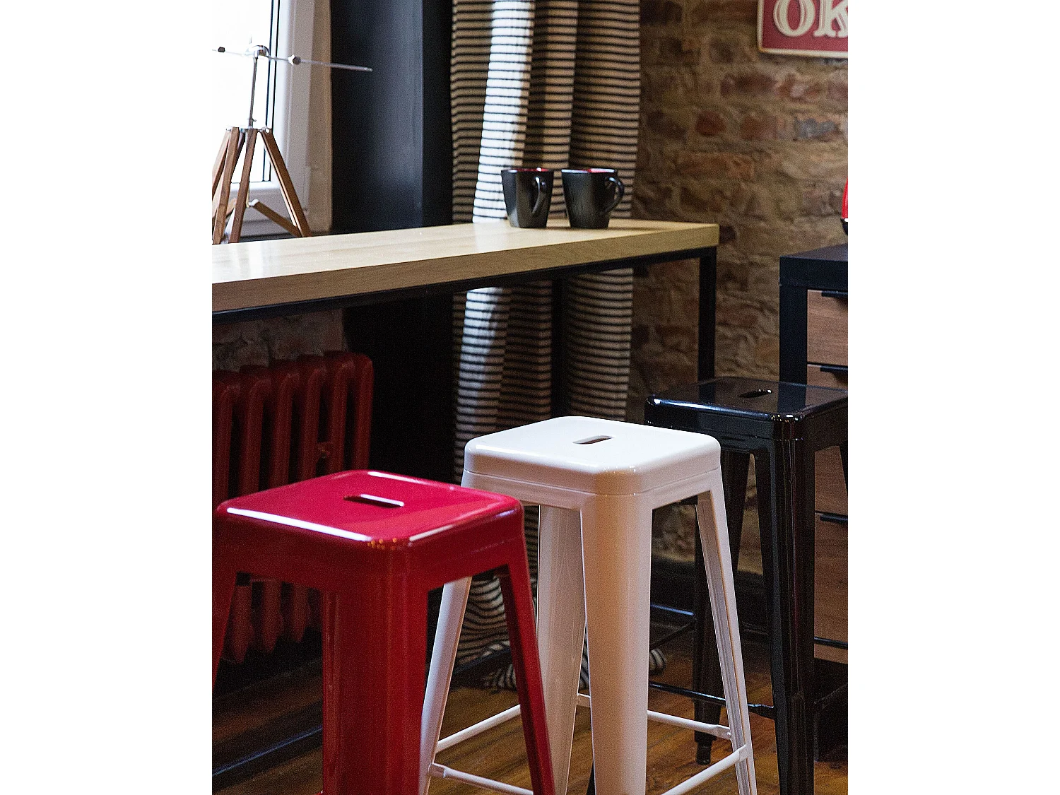 Conjunto de 2 bancos de bar CABRILLO Metal Vermelho