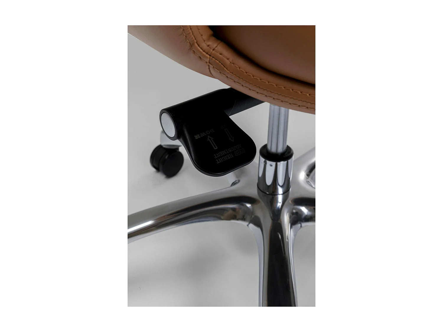 Sedia ufficio girevole Brady argento