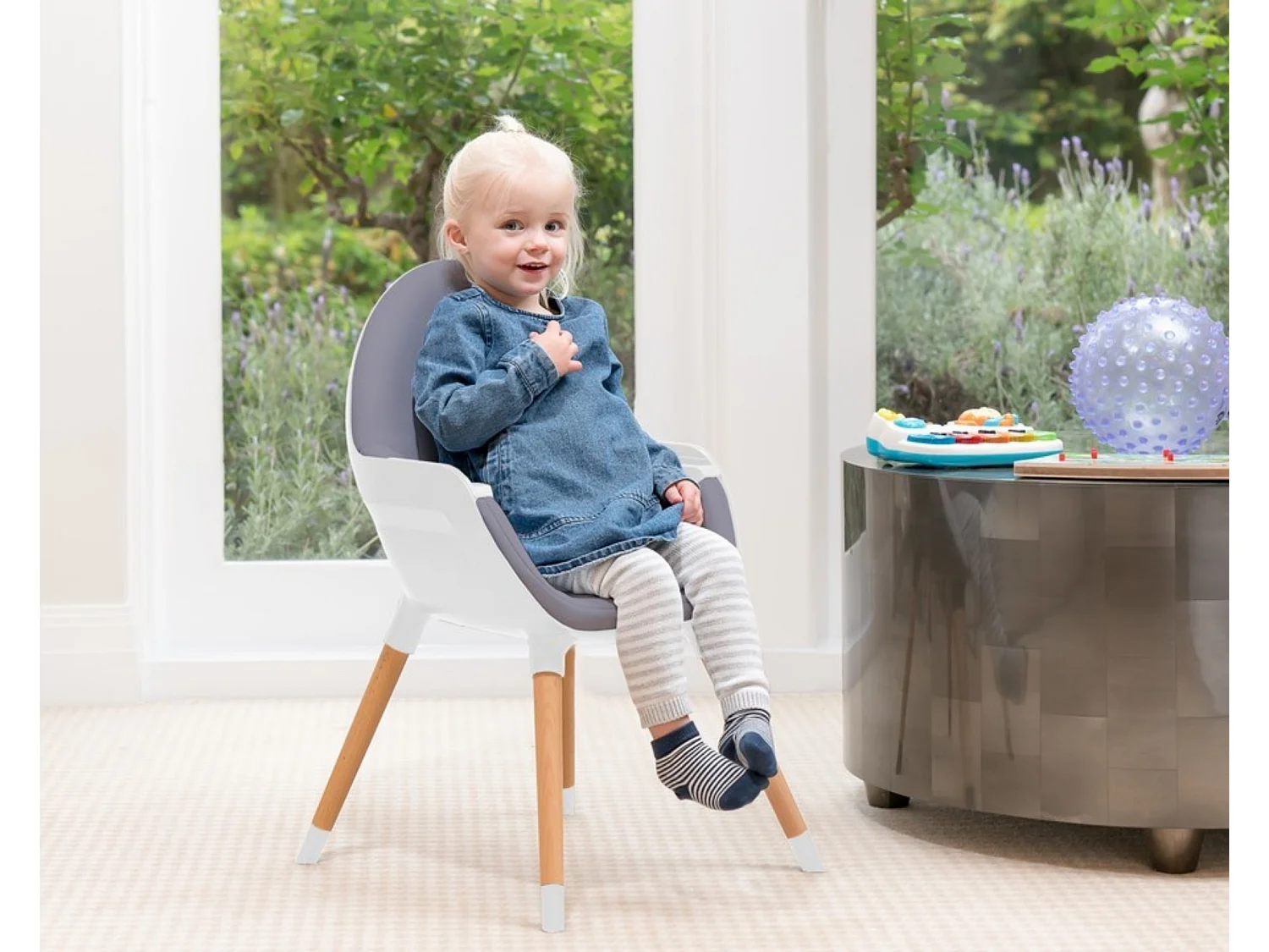 Chaise haute bébé évolutive Blanc et Gris