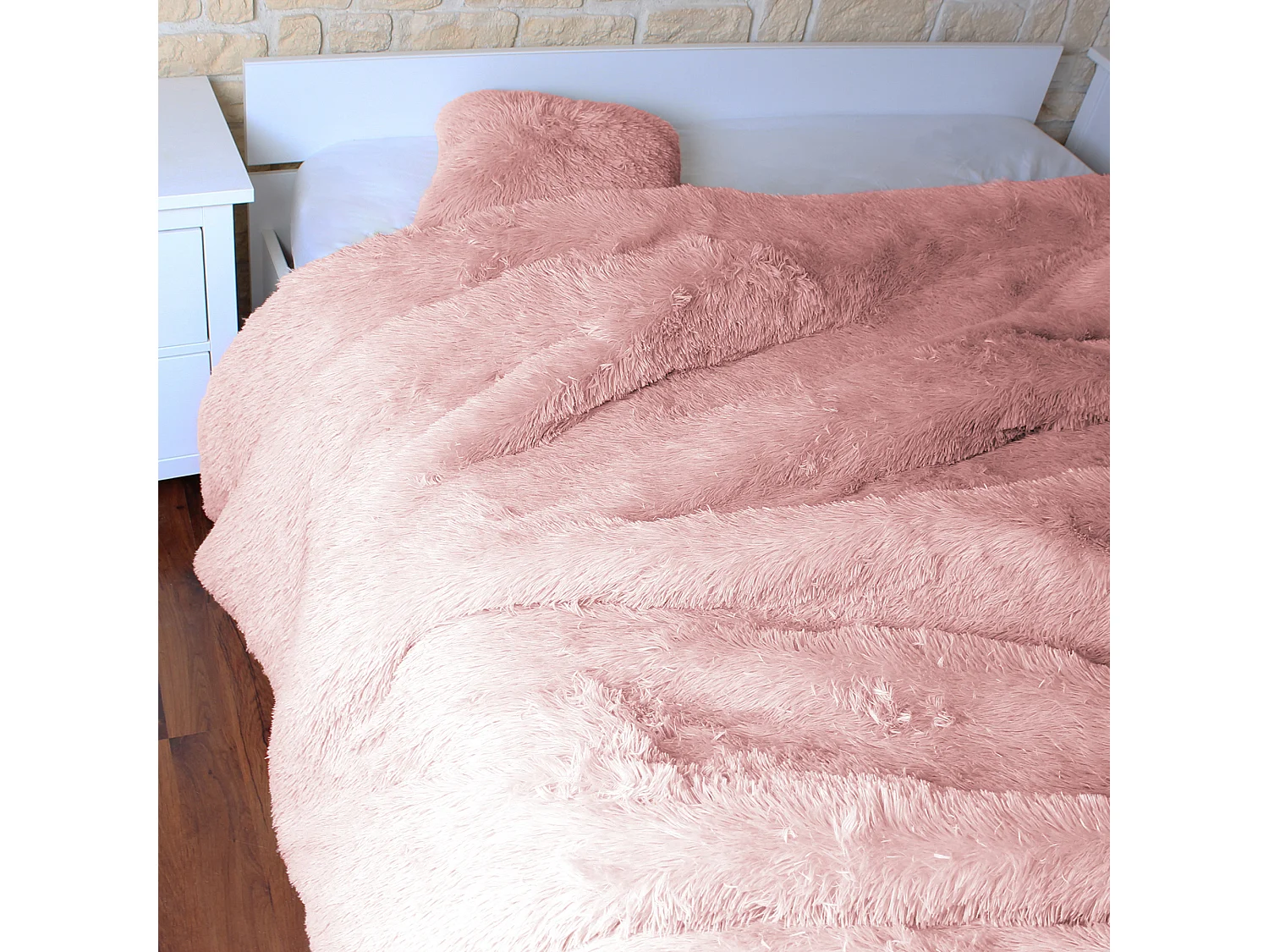 Couvre Lit Poils Longs Rose 220x240cm