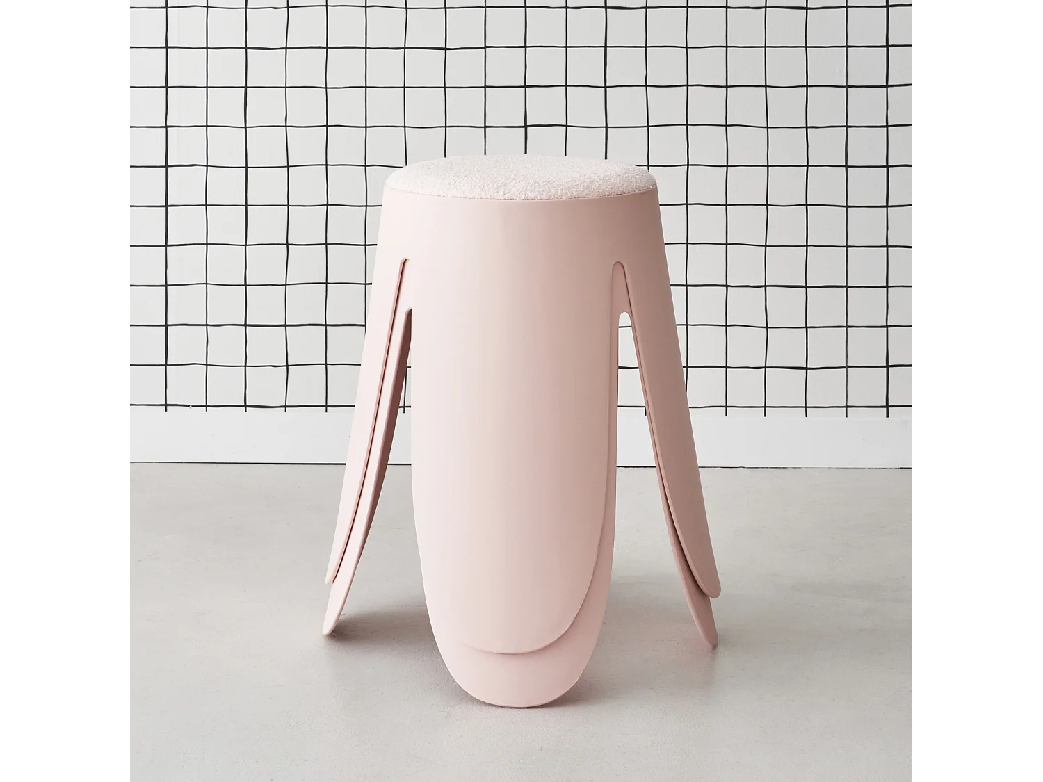 Set di 2 sgabelli impilabili in materiale bouclé, rosa