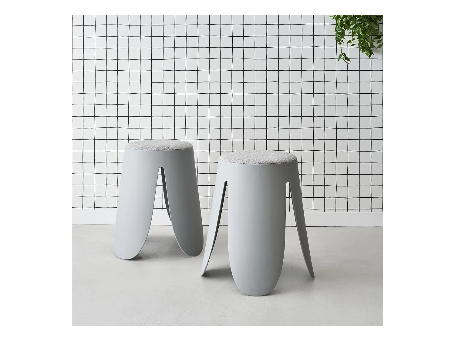 Taburete apilable con asiento texturado, set de 2 gris claro