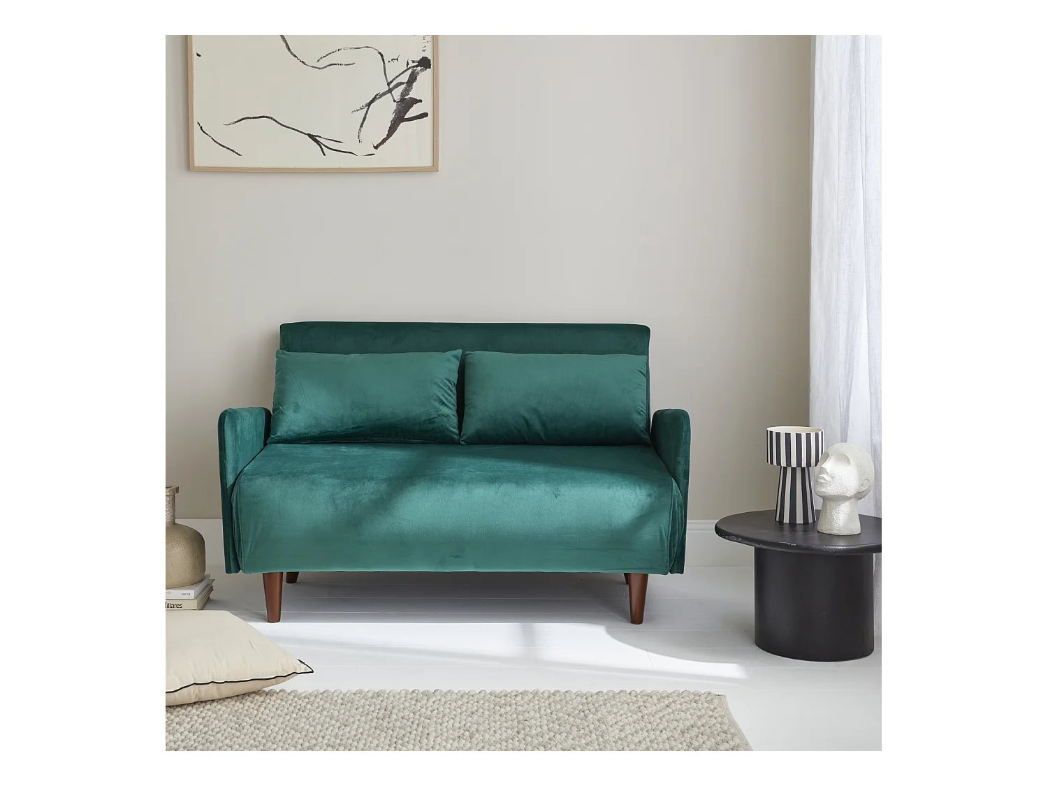 Canapé convertible en velours - Panam - 2 places scandinave. pieds bois foncé. vert. banquette. dossier inclinable