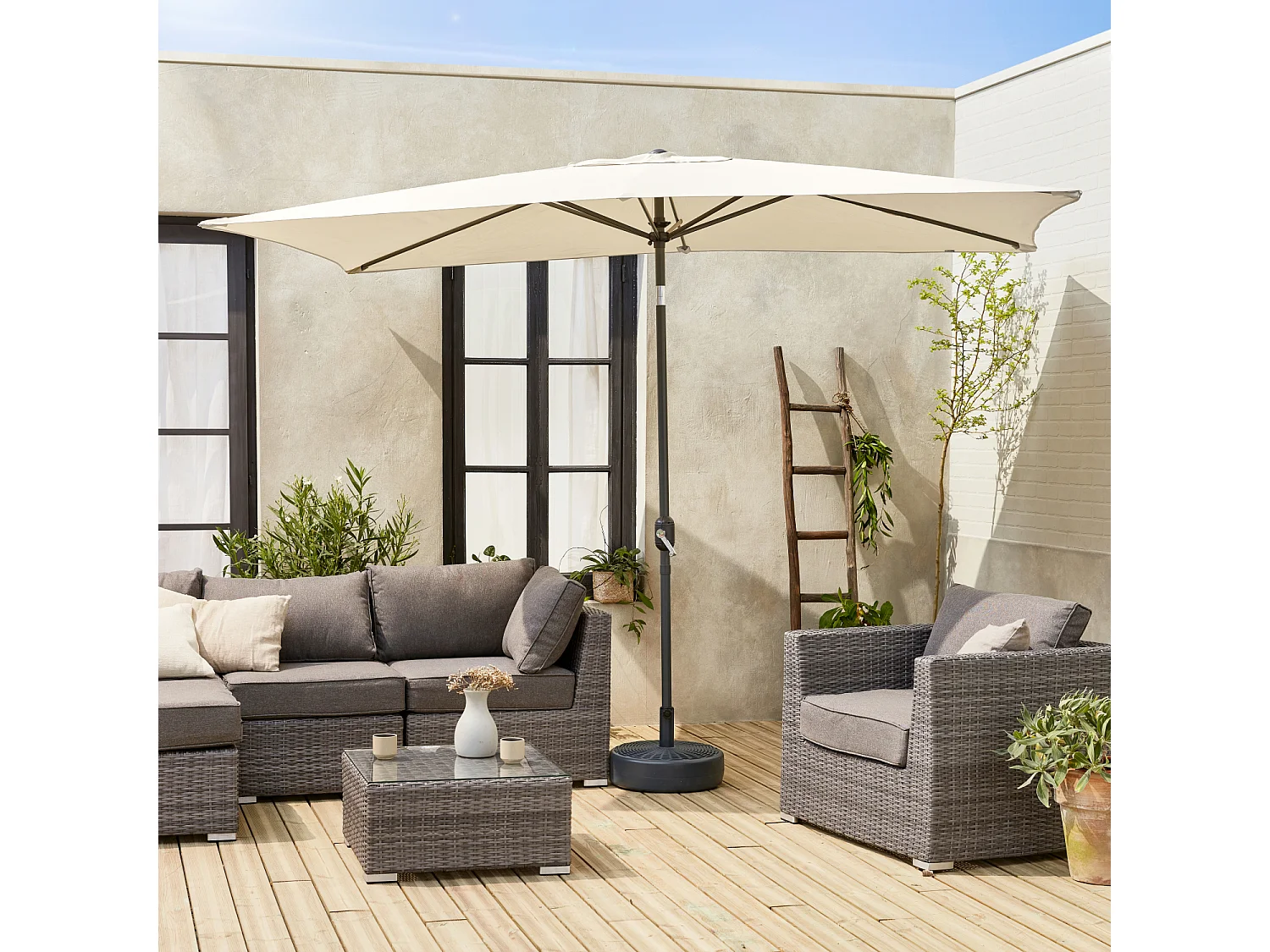 Parasol droit rectangulaire 2x3m - Touquet Sable - mât central en aluminium orientable et manivelle d'ouverture