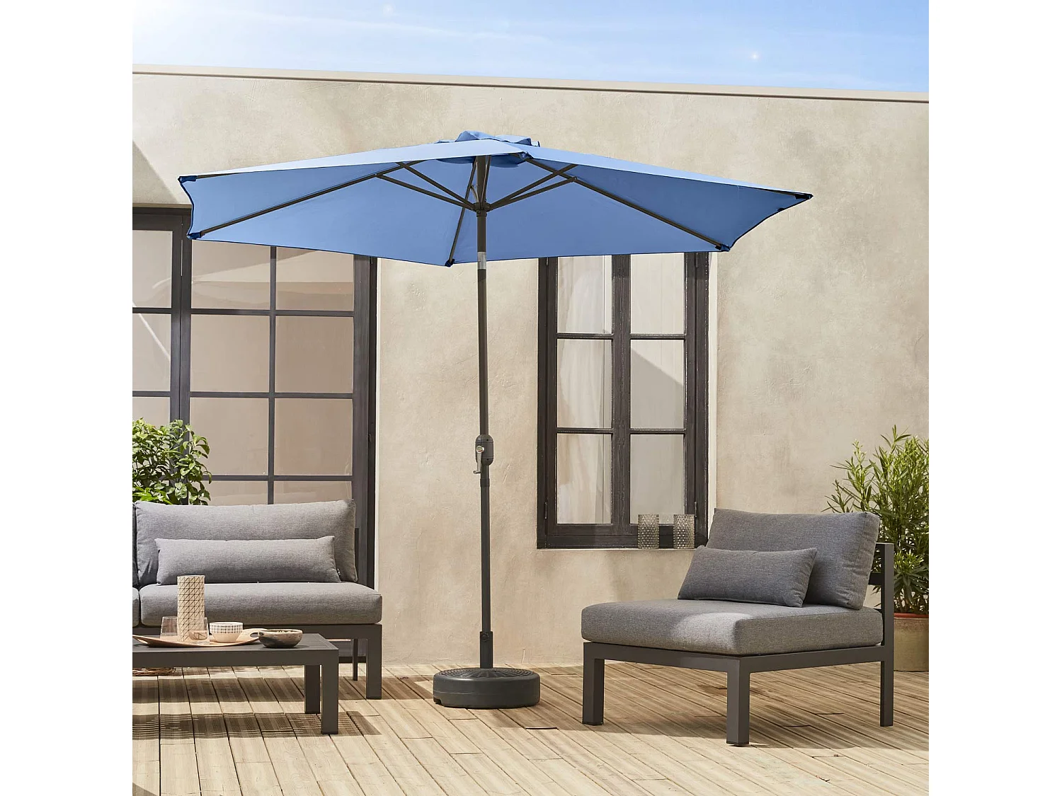 Parasol droit rond Ø300cm - Touquet Bleu grisé - mât central en aluminium orientable et manivelle d'ouverture