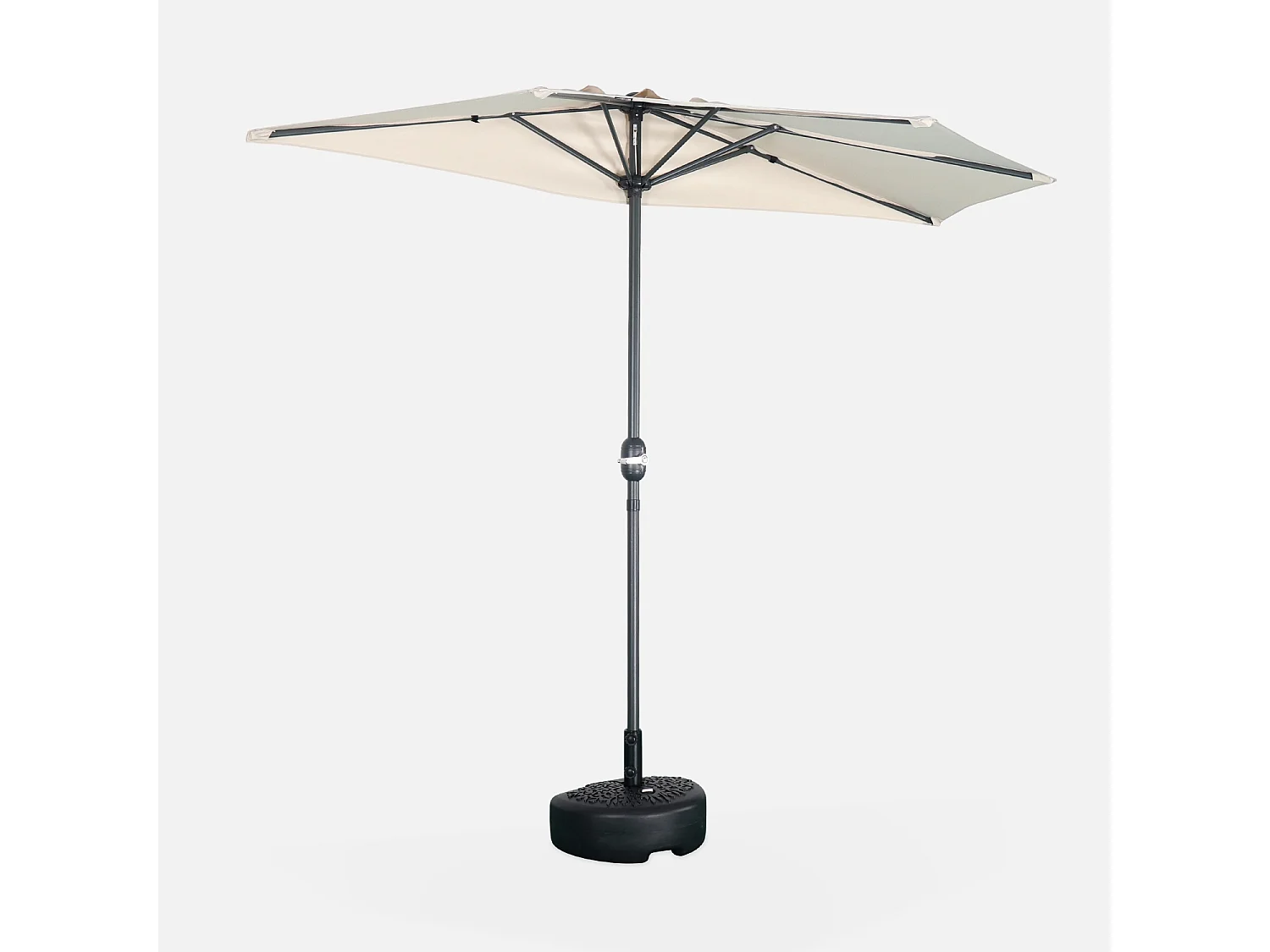 Parasol de balcon Ø250cm  – CALVI – Demi-parasol droit. mât central en aluminium avec manivelle d’ouverture. toile sable