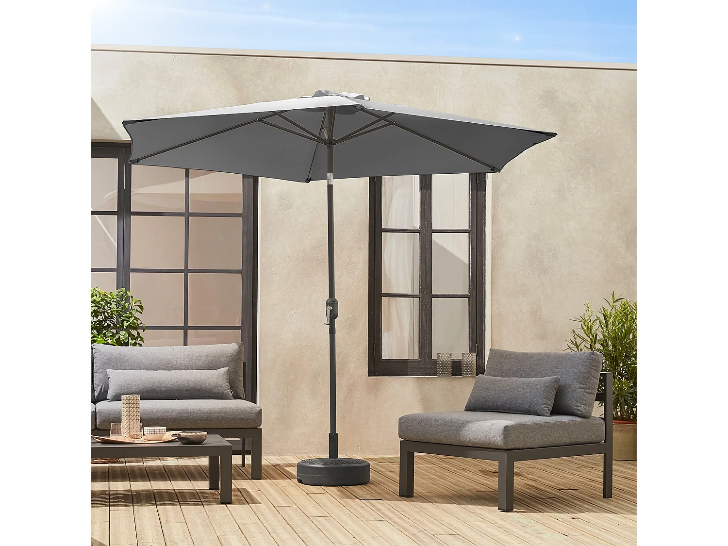 Parasol droit rond Ø300cm - Touquet Gris - mât central en aluminium orientable et manivelle d'ouverture