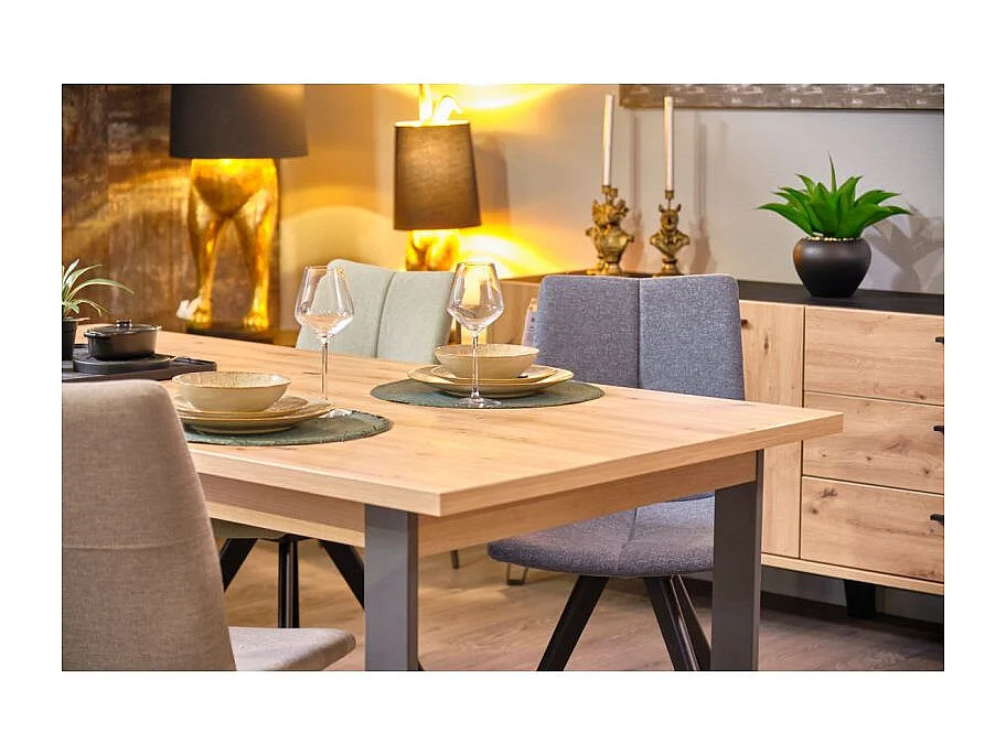 Lot de 2 chaises tissu vert et piètement en chêne massif noir - MISU