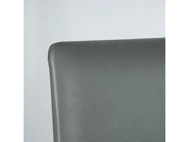 Lot de 2 chaises empilables en simili gris et 4 pieds en acier - LUFY