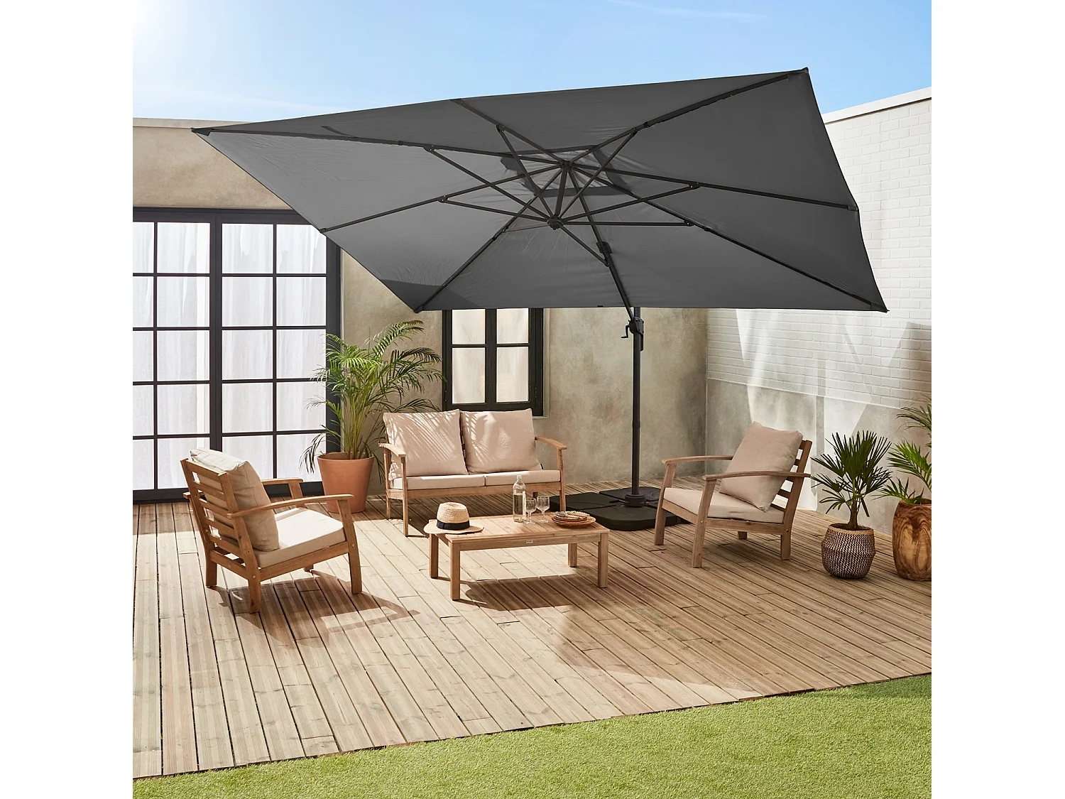 Parasol déporté rectangulaire 3x4m – Antibes – gris – parasol déporté. inclinable. rabattable et rotatif à 360°