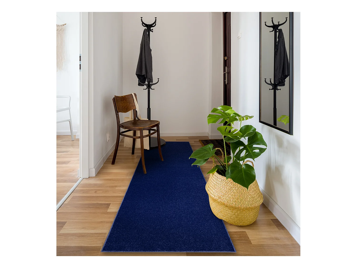 TAPIS DE COULOIR ETON 898 bleu foncé 150x150 cm