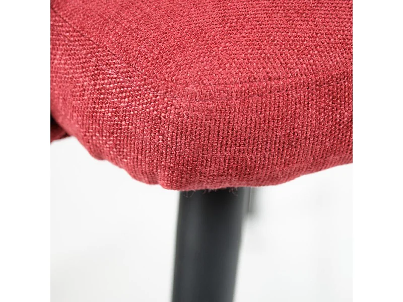 Lot de 2 chaises rembourrées en tissu rouge pieds métal noir - OLBIA