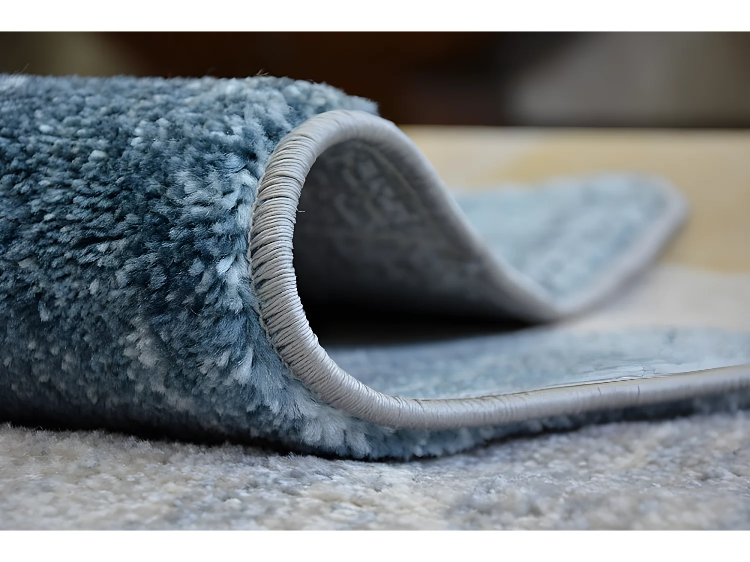 Tapis NORDIC TRIANGLES bleu et crème G4584 140x190 cm