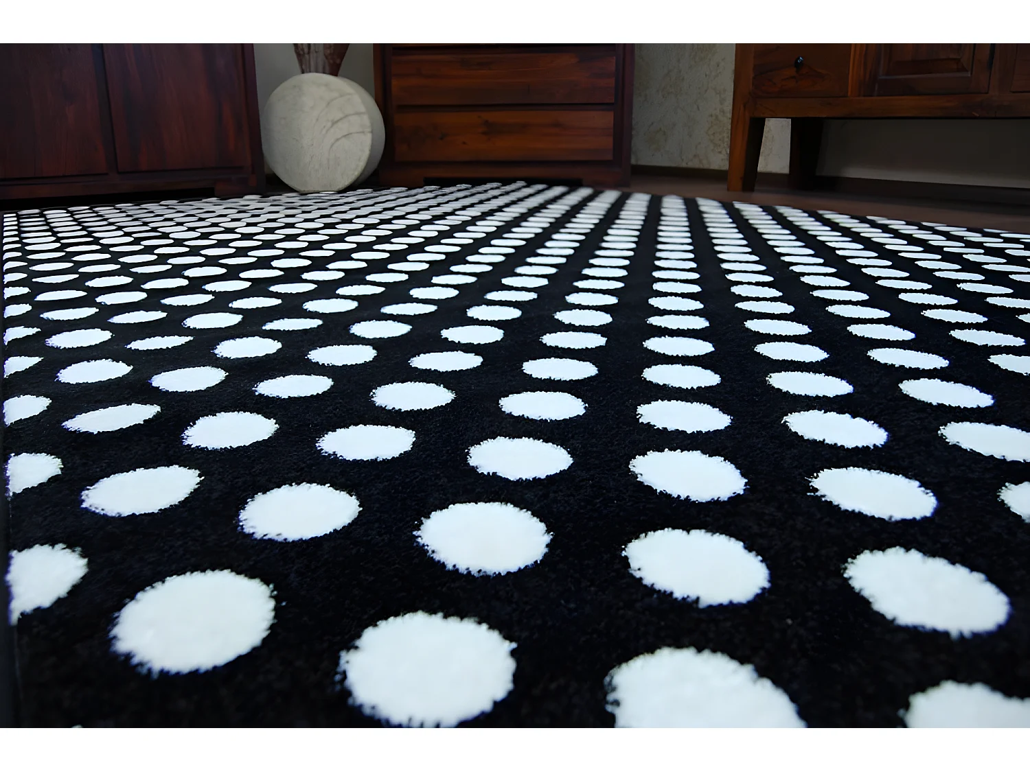 Tapijt SKETCH - F764 zwart/wit - Stippen 140x190 cm